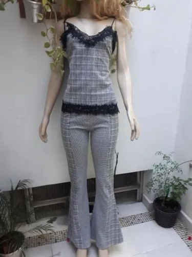 Conjunto calça e blusa