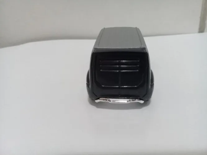 Miniatura 1/64 Perua Ford Transit Connect