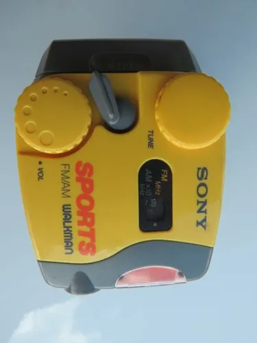 radio aa fm antigo walkman sony sports