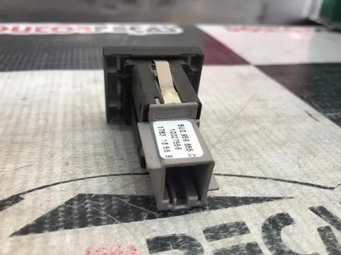 Botao Vidro Eletrico Painel Central Gol G5 5u0959855