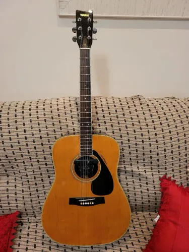 Violão japonês Yamaha FG 201 B transcústico + softcase + trastes inox com efeitos 