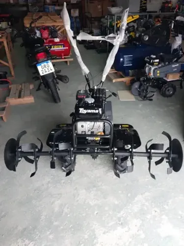 Motocultivador A Gasolina Motor 7hp Com Pneus e Enxadas TT90R - Toyama 