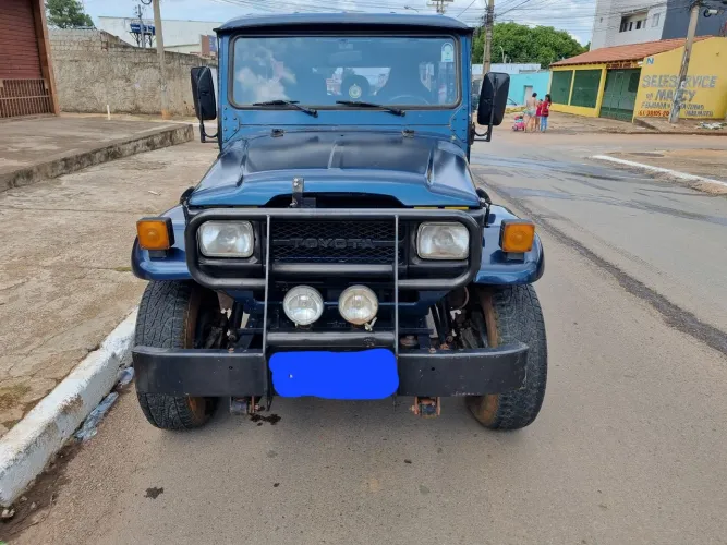 Toyota bandeirante jeep longo
