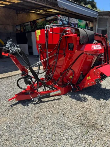 Vagão Misturador Auto Carregavel Haramaq ProhMix 1.9 com Balança