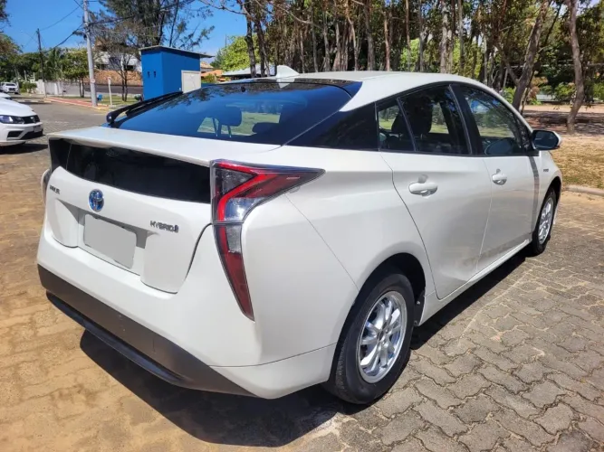 Prius 2018 para retirada de peças.