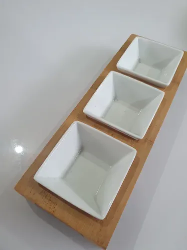 Conjunto de 3 Tigelas em Cerâmica com Base de Bambu