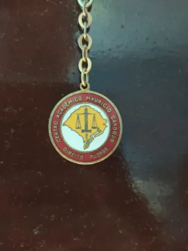 Chaveiro antigo Centro Acadêmico Maurício Cardoso - Direito PUC Pucrgs