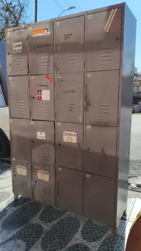 Roupeiro 16 Portas - Usado