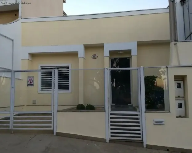 Casa Comercial à venda em Sorocaba-SP, Jardim Emilia. 3 salas, 2 banheiros, 70m² de área.
