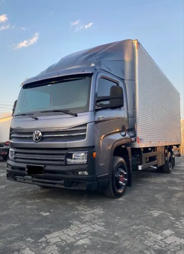 VW 11.180 bau ano 2020