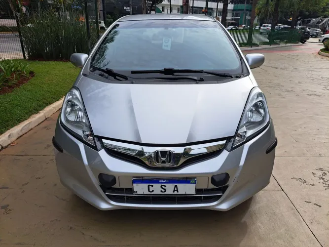 Honda Fit LX Flex 2013/2014 Baixo Km - Ótimo Estado