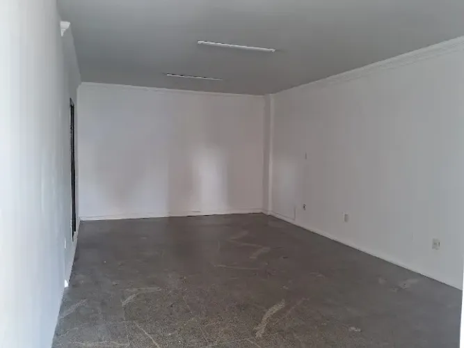 Sala comercial ampla na Antônio Barreto entre 14 de Março e Generalíssimo Sala comercial