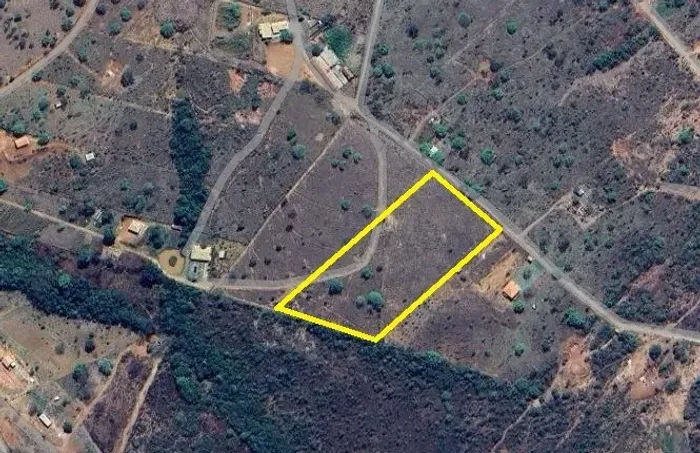 Vendo fazendinha de 20 mil metros em Paraopeba.