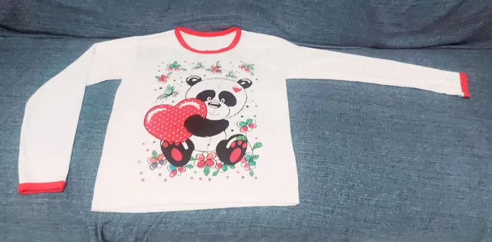 Lindo pijama - blusa e calça - Usado apenas uma vez