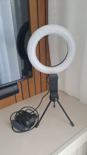 Suporte de Celular com Luminária