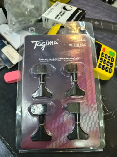 Tarraxas para contra baixo Tagima 4R em linha pretas produto original Tagima Black