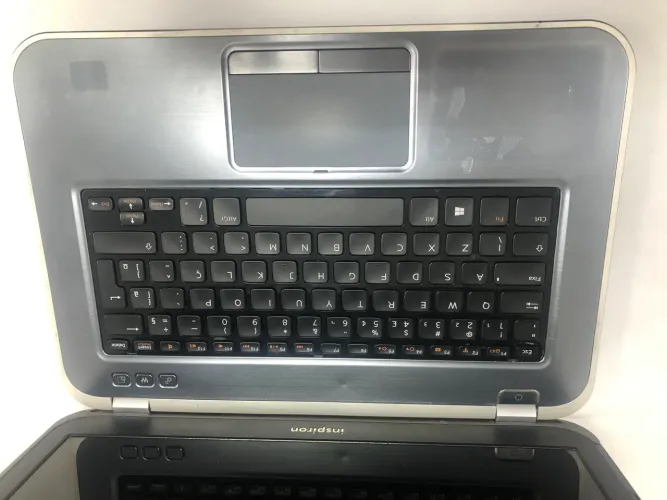 3 notebooks para retirada de peças.  