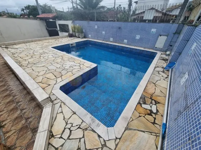 Casa com 3 dormitórios à venda, 221 m² por R$ 760.000,00 - Indaiá - Caraguatatuba/SP