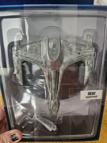 Nave Estelar USS Voyager (Colecionável)