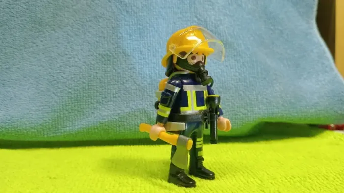 PLAYMOBIL BOMBEIRO EQUIPADO. COLECIONE!