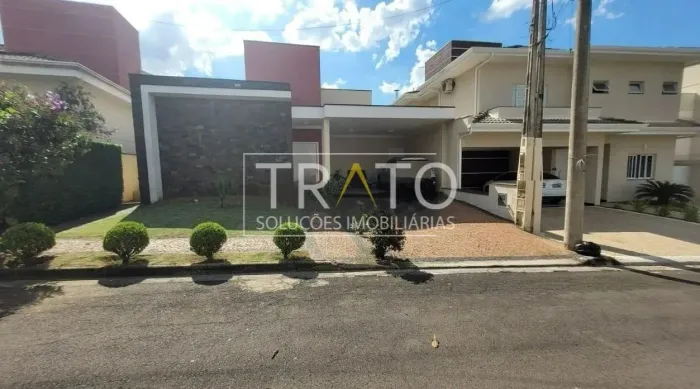 Casa térrea à Venda Condomínio Vivenda das Cerejeiras Valinhos 3 suítes 300m2