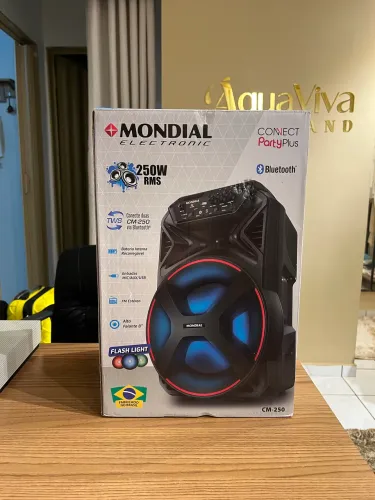 Caixa de Som Mondial 250W RMS - Revisada e funcionando perfeitamente.