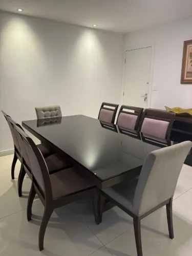Mesa de Jantar retangular com tampo de vidro - Excepcional