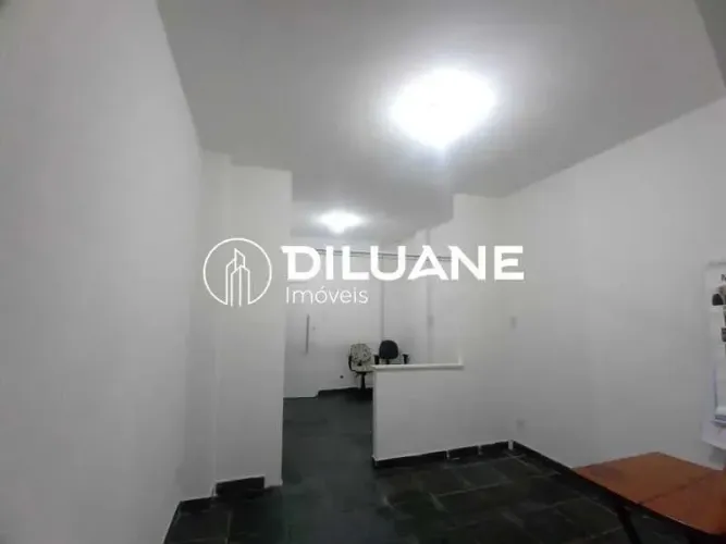 Loft - / Residencial / Botafogo