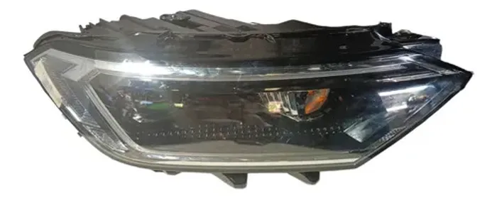Farol Dianteiro Direito Led Jetta 2019 2021 2022  detalhe Direito