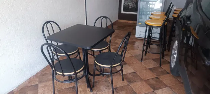 3 jogos de Mesa quadrado 70x70x75 c 8 cadeiras