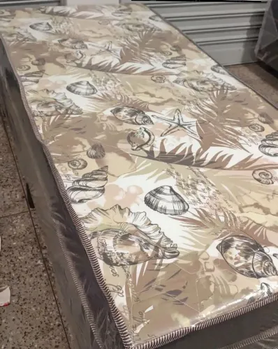 Cama Box solteiro com Estampa de Conchas