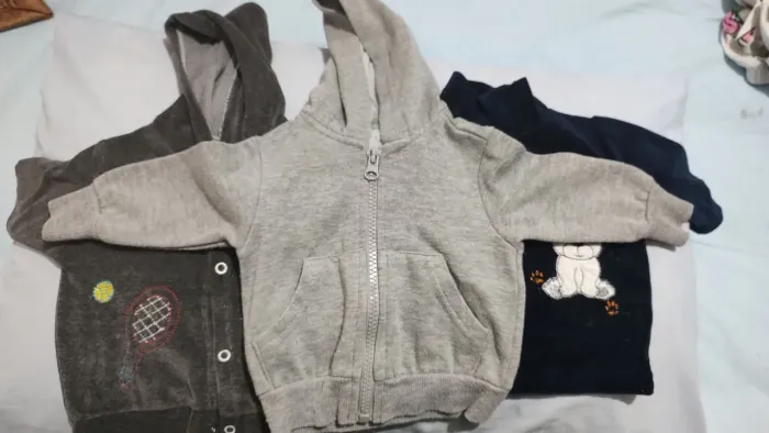 3 Blusas de frio, casaquinhos para bebê