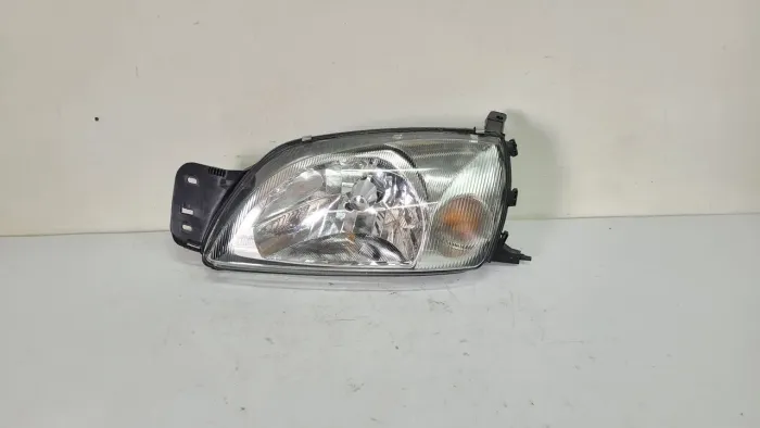 Farol ford courrier 