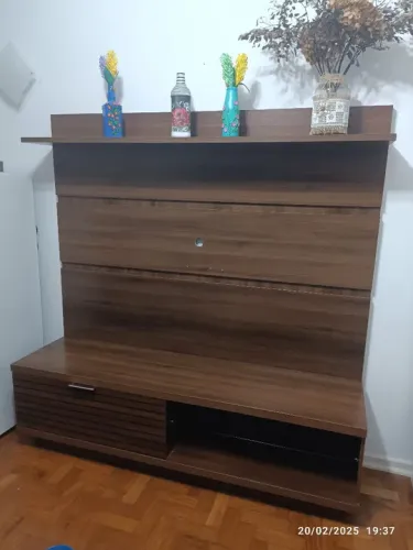 Rack para TV em madeira
