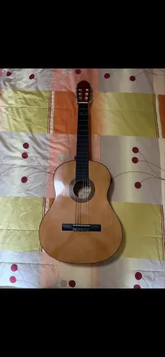 Violão com cordas de nylon