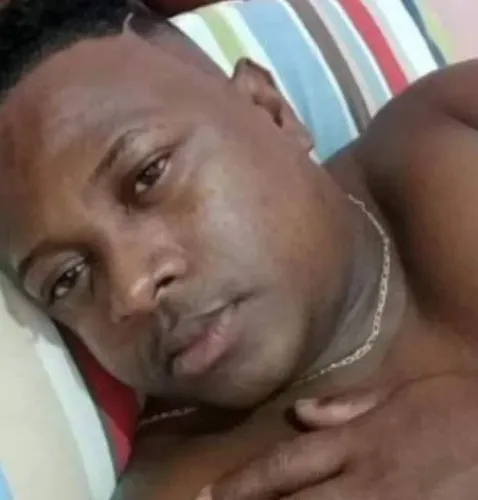 Ajudante prático de eletricista e pedreiro 