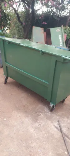 Contêiner Padrao Slu 1.200 Litros de metal verde - ótima para o seu negócio