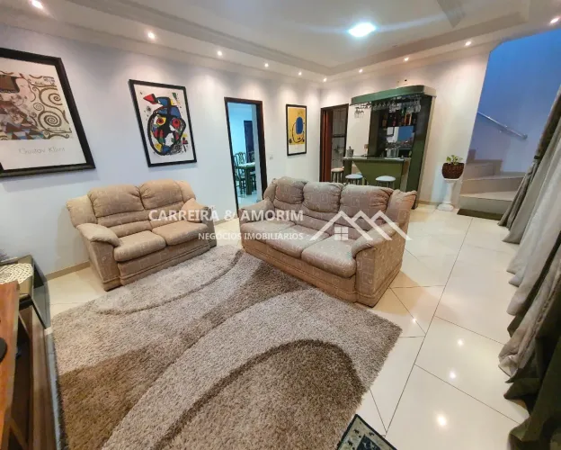 CASA A VENDA, SOBRADO 4 DORMITÓRIOS, 4 SUÍTES, ÁREA GOURMET COM CHURRASQUEIRA, 3 VAGAS COB