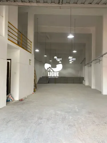 Galpão com otima estrutura no Parque Oratorio