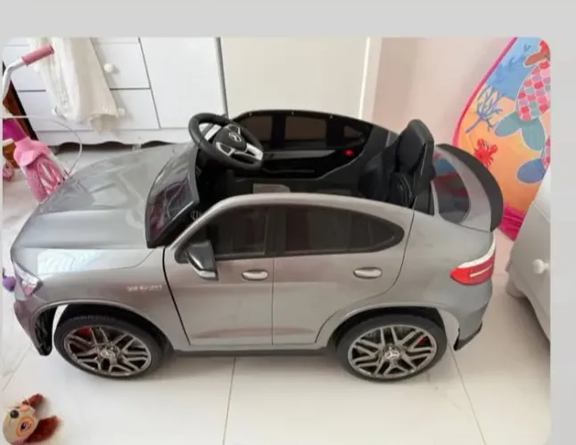 Carrinho elétrico infantil 