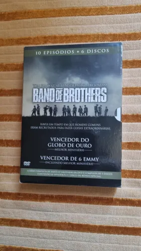 DVD coleção Band of Brothers. 10 episódios,  6 discos