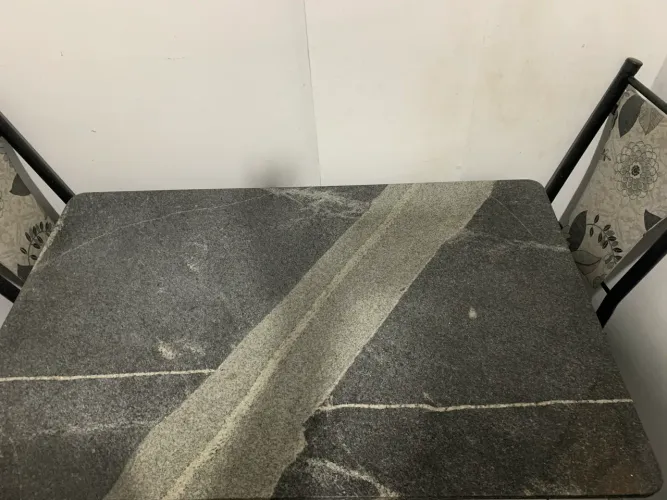 Mesa de mármore 4 lugares