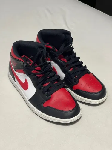 Air Jordan - Vermelho e Preto