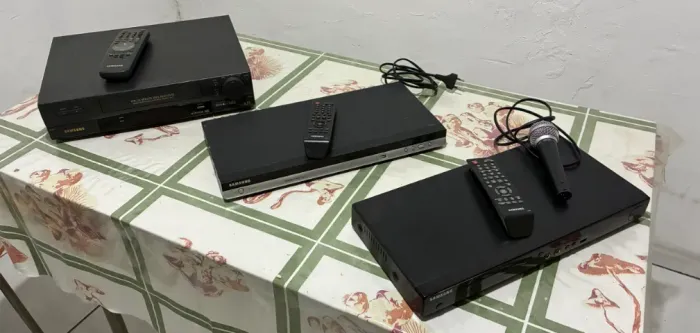Samsung DVD-370, Samsung DVD Caraoke 1080KR, Samsung Video Cassete VM-K55