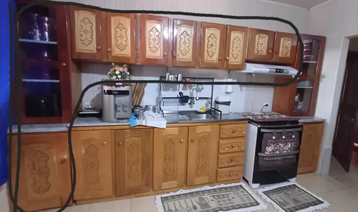 Armario de madeira com 1 Cristaleira 