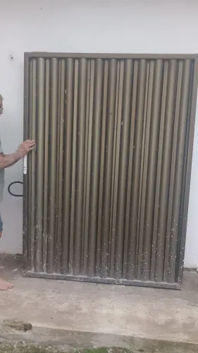 Portão de alumínio