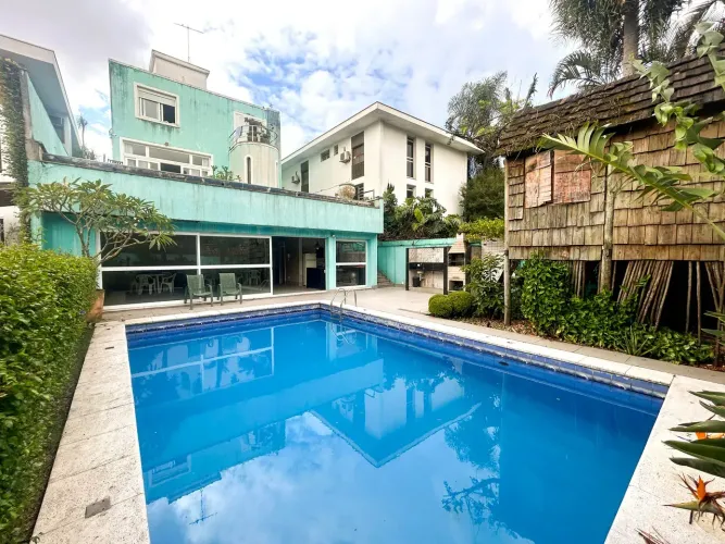 Casa à Venda  Vila Beatriz, 500m AU,  4 quartos, piscina, sauna, vista panôramica  R$ 4.50