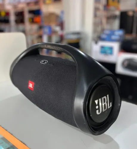 Caixa de som JBL BoomBox 2 Revisada