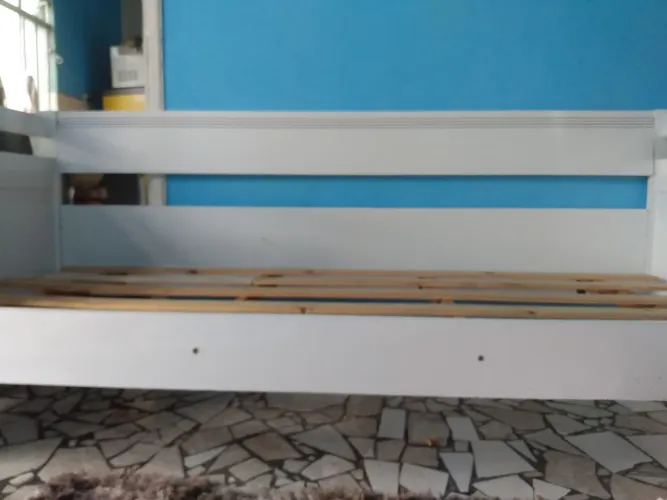 Vendo 1 cama por 100 reais retirar no local