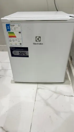 Frigobar Eletrolux Semi Novo